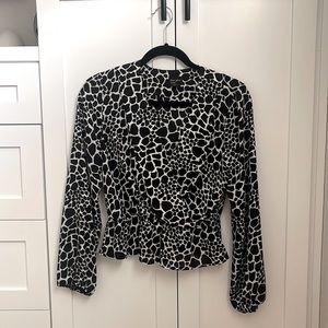 XS. Free Press. Black & White. Blouse.